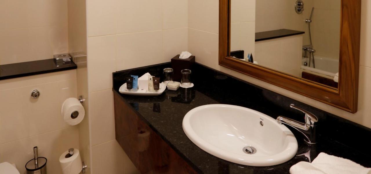להינץ' Vaughan Lodge Hotel מראה חיצוני תמונה